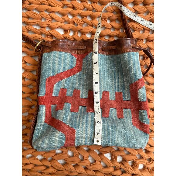 Western Embroidered Blue Red Shoulder Bag - Picture 7 of 11